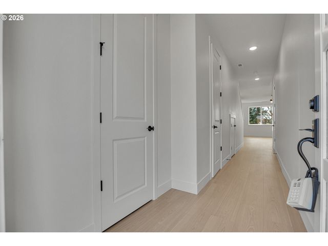 16113 Barlow Trail Ln, Oregon City, OR 97045