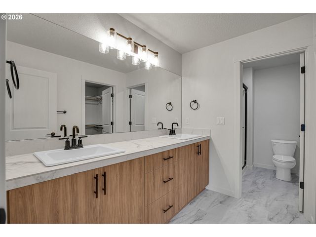 16113 Barlow Trail Ln, Oregon City, OR 97045