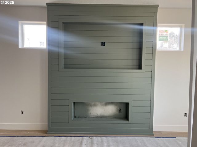 16113 Barlow Trail Ln, Oregon City, OR 97045