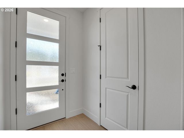 16113 Barlow Trail Ln, Oregon City, OR 97045