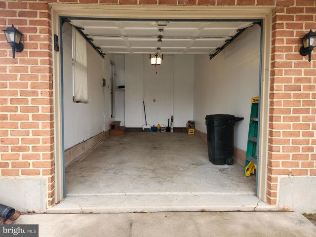 449 OAKMONT CT, Harleysville, PA 19438