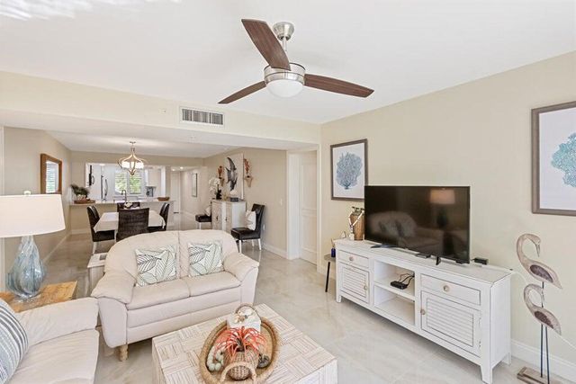 2101 Marina Isle Way 203, Jupiter, FL 33477