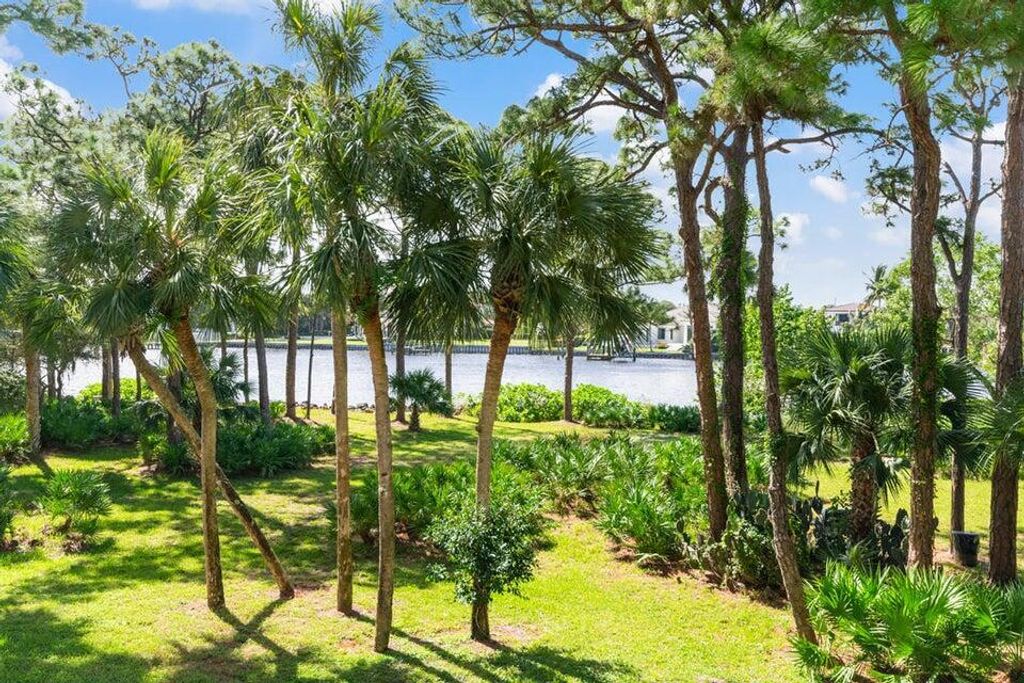 2101 Marina Isle Way 203, Jupiter, FL 33477