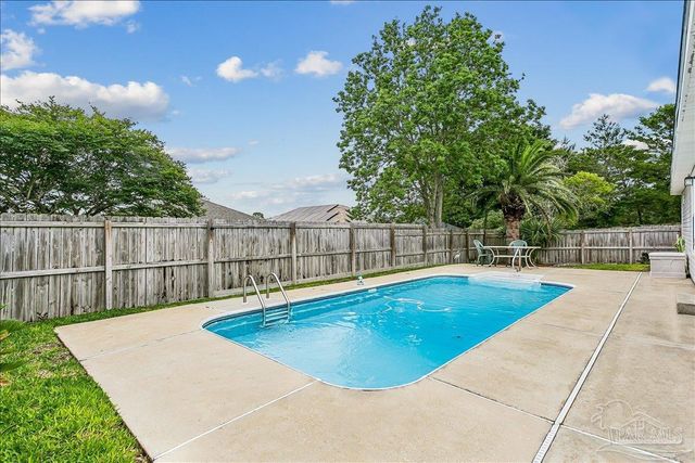 5594 Fawn Ridge Dr, Gulf Breeze, FL 32563