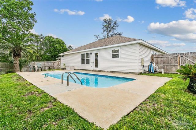 5594 Fawn Ridge Dr, Gulf Breeze, FL 32563