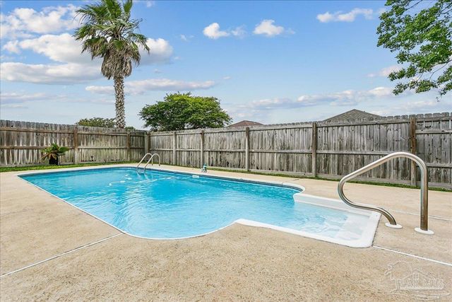 5594 Fawn Ridge Dr, Gulf Breeze, FL 32563