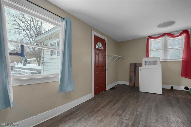 301 Locust Street, Mount Vernon, OH 43050