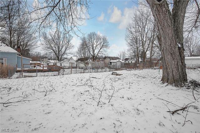301 Locust Street, Mount Vernon, OH 43050