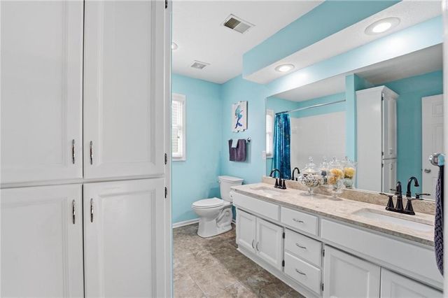 13206 NOLAND Street, Overland Park, KS 66213