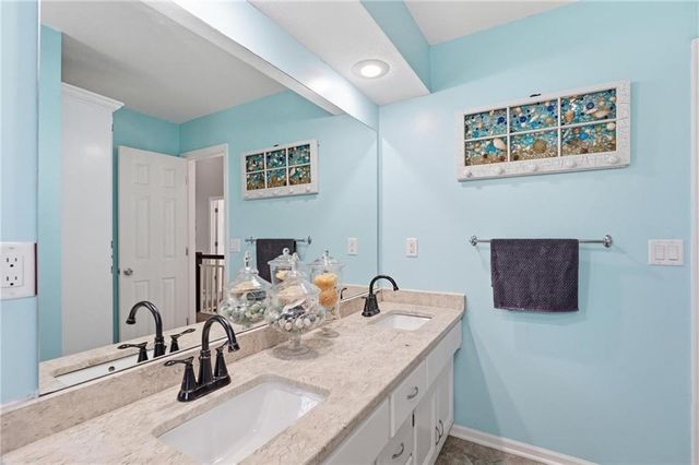 13206 NOLAND Street, Overland Park, KS 66213