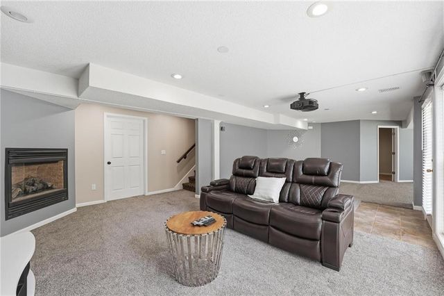 13206 NOLAND Street, Overland Park, KS 66213