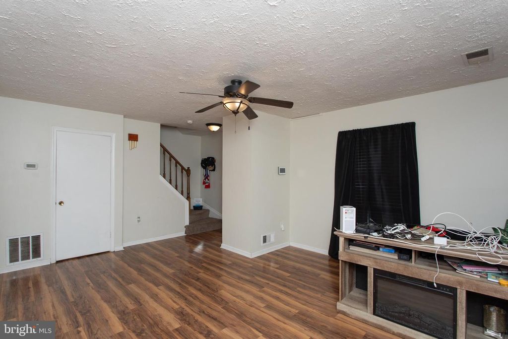 Image 10 of property listing at 773 HATFIELD CT, Waldorf, MD 20602