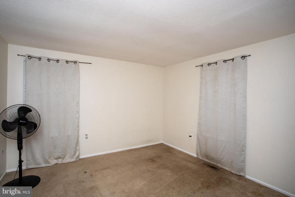 Image 18 of property listing at 773 HATFIELD CT, Waldorf, MD 20602