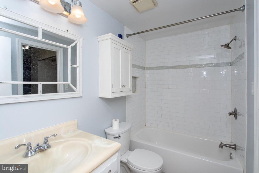 Image 20 of property listing at 773 HATFIELD CT, Waldorf, MD 20602