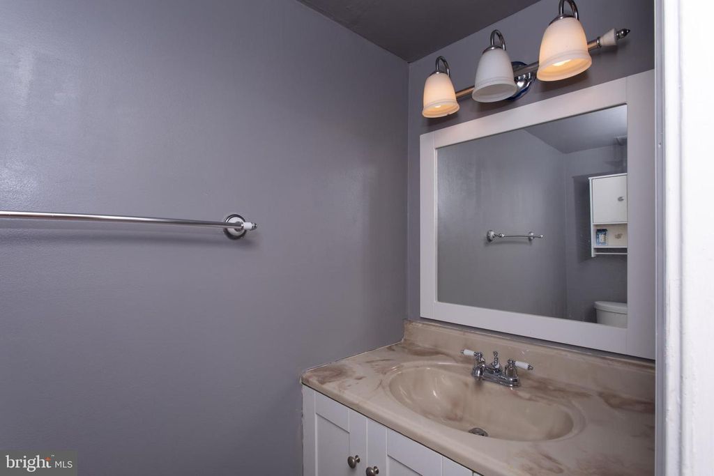 Image 3 of property listing at 773 HATFIELD CT, Waldorf, MD 20602