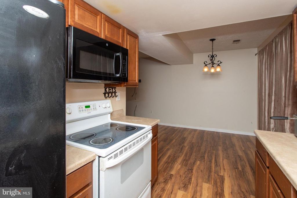 Image 4 of property listing at 773 HATFIELD CT, Waldorf, MD 20602