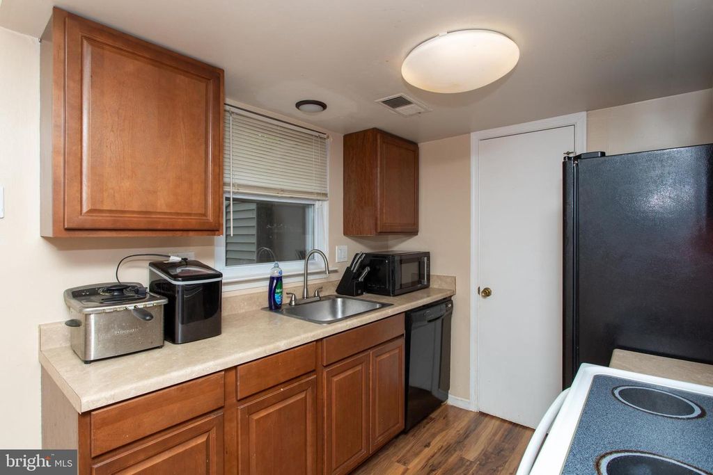 Image 5 of property listing at 773 HATFIELD CT, Waldorf, MD 20602