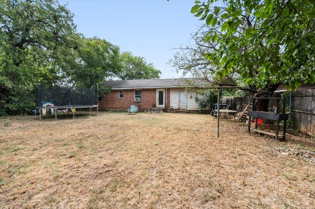 1405 Grace Street, Arlington, TX 76010