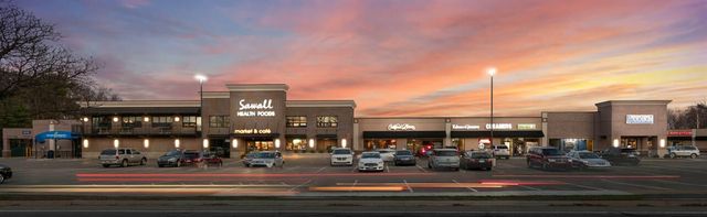 3003 Oakland Drive, Kalamazoo, MI 49008