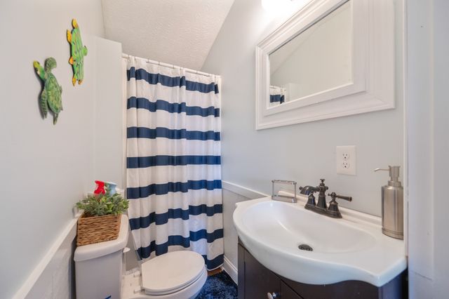 91 Creekside View Ln, Decaturville, TN 38329