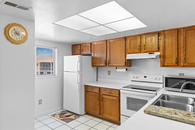 1200 5th Ave N Apt 708, Surfside Beach, SC 29575