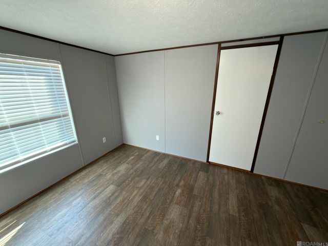 28405 Mcarthur Dr, Livingston, LA 70754