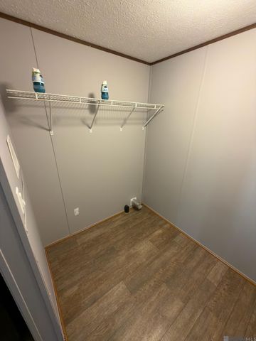 28405 Mcarthur Dr, Livingston, LA 70754