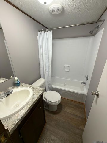 28405 Mcarthur Dr, Livingston, LA 70754