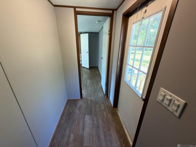 28405 Mcarthur Dr, Livingston, LA 70754