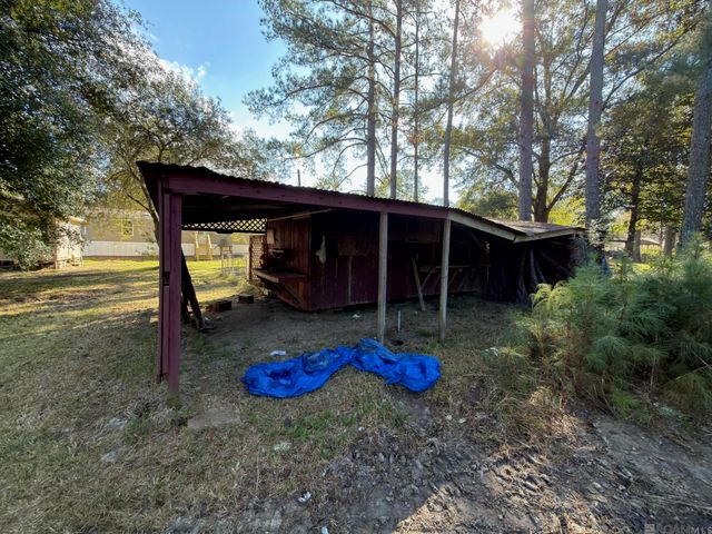 28405 Mcarthur Dr, Livingston, LA 70754