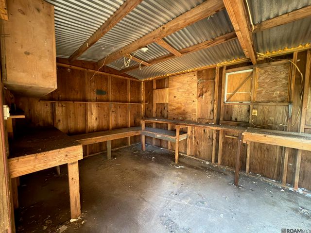 28405 Mcarthur Dr, Livingston, LA 70754