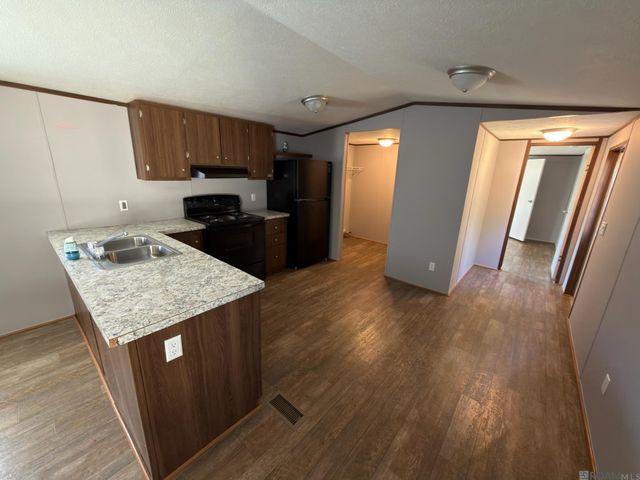 28405 Mcarthur Dr, Livingston, LA 70754