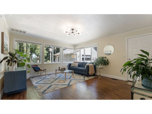 2908 E MCLOUGHLIN Blvd, Vancouver, WA 98661