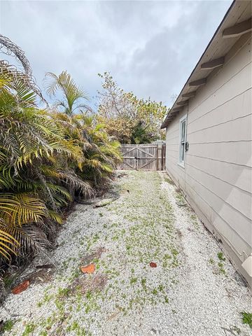 4830 16TH AVENUE N, St Petersburg, FL 33713