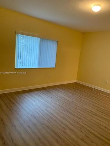 1300 NE 109th St 202, Miami, FL 33161