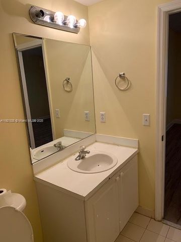 1300 NE 109th St 202, Miami, FL 33161