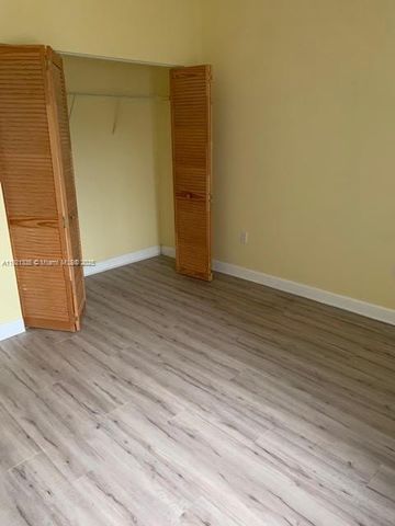 1300 NE 109th St 202, Miami, FL 33161