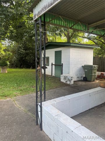 2038 Carlo Street, Montgomery, AL 36108