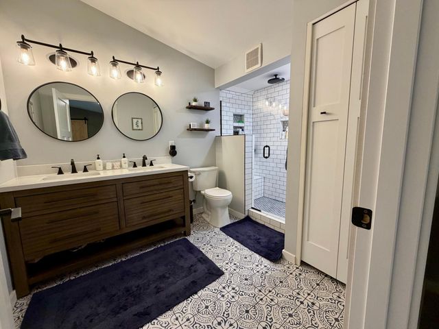 3710 60th Avenue SW, Rochester, MN 55902