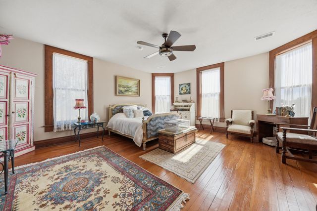 1 Bednar Lane, La Grange, TX 78945