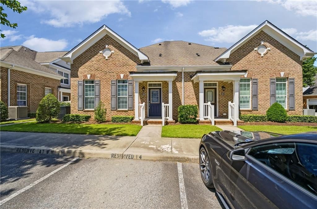 1029 Warrington BLVD, Chesapeake, VA 23320