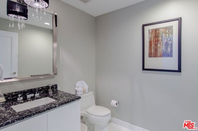 900 W Olympic Boulevard 39E, Los Angeles, CA 90015