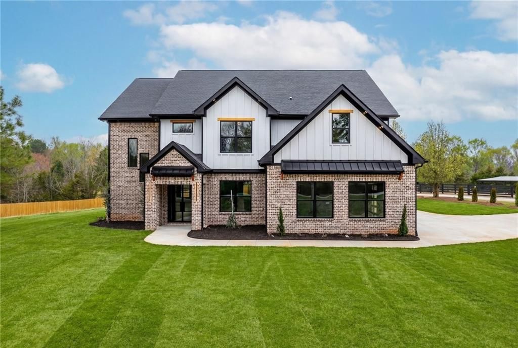 47 Mangum Lane, Pendergrass, GA 30567