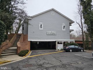 2050 N CALVERT ST #308, Arlington, VA 22201