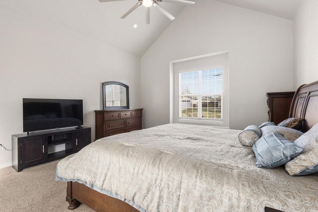 808 E 6th Street, Bonham, TX 75418