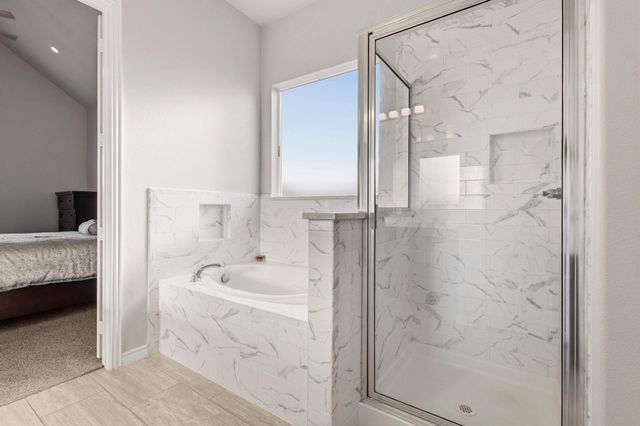 808 E 6th Street, Bonham, TX 75418