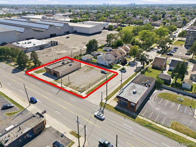 6901 Wyoming Avenue, Dearborn, MI 48126