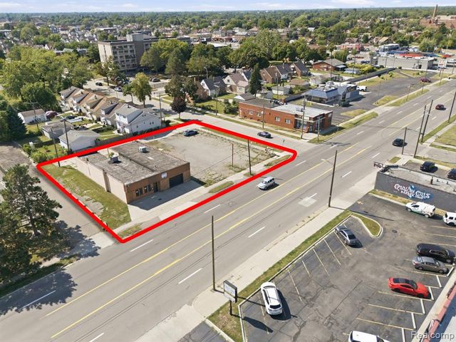 6901 Wyoming Avenue, Dearborn, MI 48126