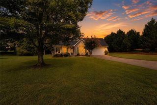 1130 Larkspur Drive, Locust Grove, GA 30248