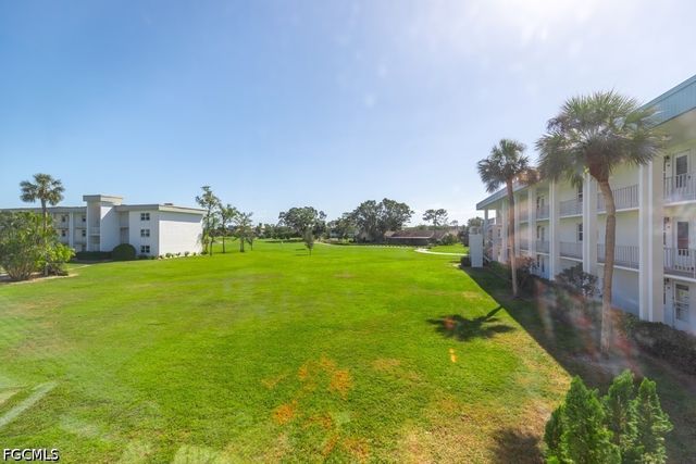 1700 Pine Valley DR 207, Fort Myers, FL 33907